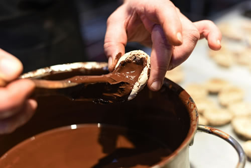 Scorzette mandorle e cioccolato fatte a mano